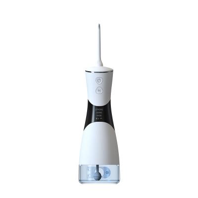 China Funções múltiplas espertas sem corda recarregáveis espertas de Mini Portable Water Oral Irrigator IPX7 à venda