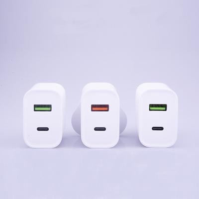 China Wholesale Mobile Phone USB Fast Charger TYPE C 20w Wall Charger Plug PC Flame Retardant ABS Power Adapter for sale