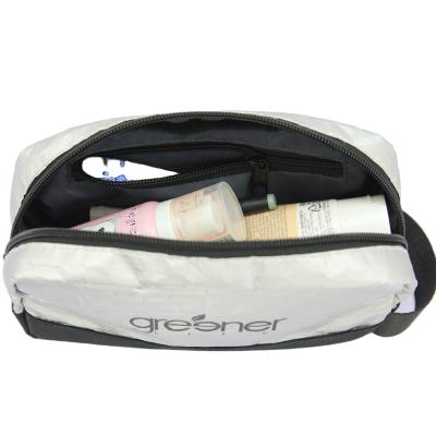 China TYVEK materials environmental friendly tyvek toiletry beauty cosmetic bag for sale