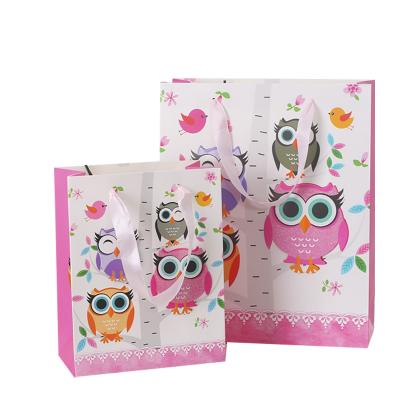 China Recyclable Hot Bag Thickened Gift Bags Can Be Customized For Hand Held Paper Bags for sale