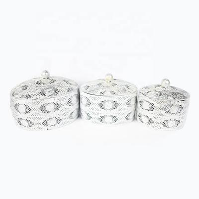 China Unique Decoration Silver Metal Iron Light Weight Lid Charm Decorative Jewelry Box for sale