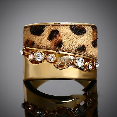 China Hot Selling Fashion Alloy Leopard Animal Print Women Jewelry Rings Trendy Female Ring for sale