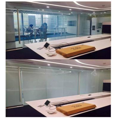 中国 Easy To Clean Switchable Privacy Glass Customizable Tempered Opaque Switching Glass 販売のため