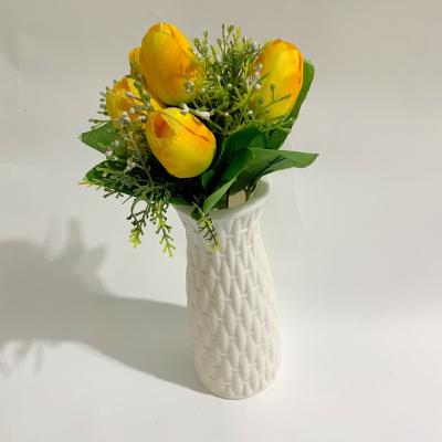 China minimalist plastic flower vase for sale