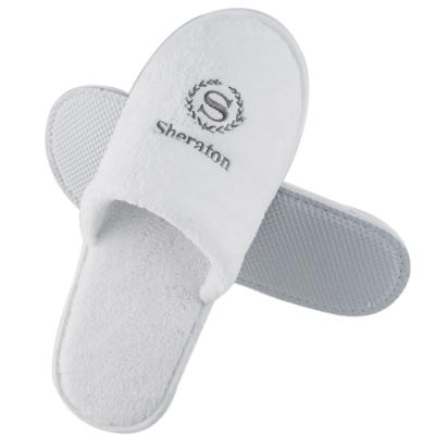 China Personalized Disposable Travel Slipper Sleep Slipper Indoor Shoe For Men for sale