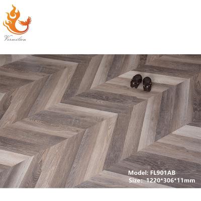 China Household Oak Wood Flooring Laminate Loose Lay Timber Flooring Laminate Floating Herringbone Flooring Panels for sale