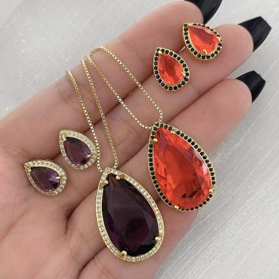 China FASHIONABLE Fusion Stone Necklaces 18K Gold Plated Jewelry Set Diamond Necklace Stud Earrings Jewelry for sale