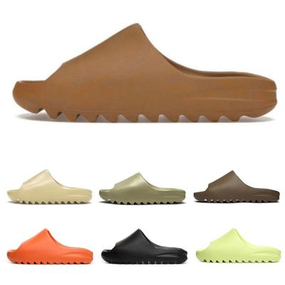 China Super Soft Anti-Smell Yeezy Slipper Couple Women's Yeezy Slippers Support Custom Sandals Washboard Bathroom Slippers for sale