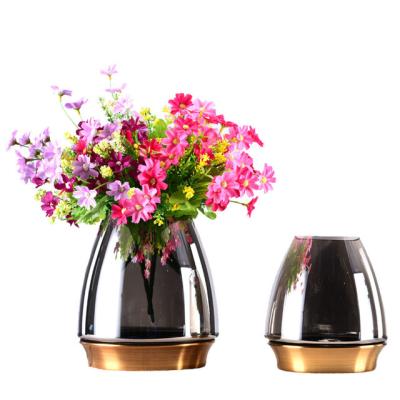 China Wholesales Metal Vintage Living Room Home Decoration Hand Made Modern Round Shape Flower Stained Glass Vase for sale