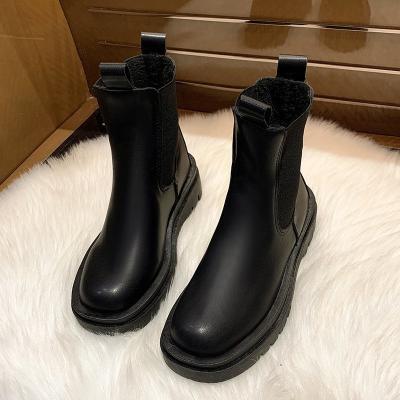 China 2021 lightweight than the new fashion Martin Horse Boots Chimney Chelsea boots thick-soled lightweight short women's boots stand up wholesale for sale