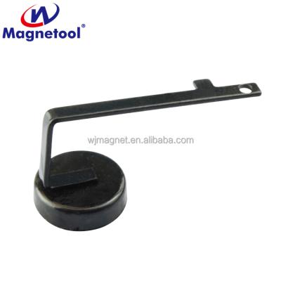 China Industrial magnet magnetool ferrite magnet hook for hanging keys clothes for sale