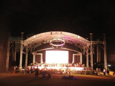 China Easy install Durable Large Aluminum Stage Truss system for Indoor or Outdoor Performance for sale