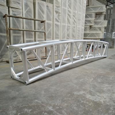 China 350 * 450mm Aluminum Curved Lighting Screw Truss For Outdoor Show for sale