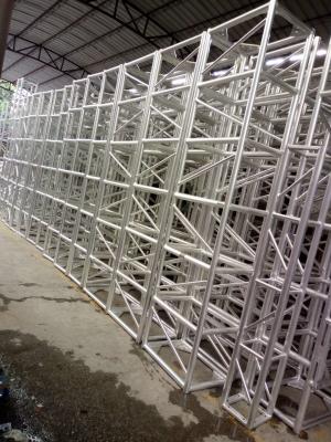 China Bolt Square Stage Lighting Truss 400 X 400mm With Aluminum Material for sale