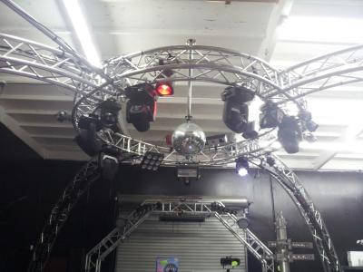 China Bolt System Aluminum Lighting Circle Truss / LED Screen Truss for sale