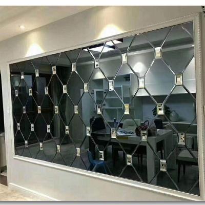 China Traditional UPGRADE Customized Decorative Beveled Silver Mirror Spelled Glass Tiles Mural Decorative for sale