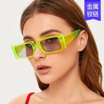 China Street Catwalk Trendy Transparent Personalized Shooting Glasses New Fashion Square Sunglasses Women Sunglasses for sale