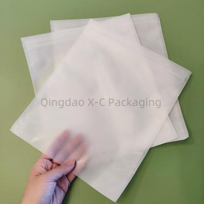 China Custom Die Cut Non Woven Shopping Bags Eco Friendly Tear Resistant for sale