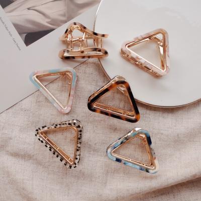 China Factory direct sale triangle hair claw hair clip face wash beauty temperament high quality hair clip for sale