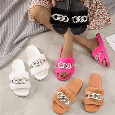 China Fashion Trend 2021 Summer New Arrival Hot Selling Fashion Woman Chain Slipper Shinny Sandal For Lady Wholesale Leather Round Sandals For Women for sale