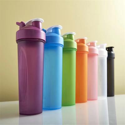 China Shaker Cups With Different Color Section 600ml Viable High Quality Custom Logo for sale