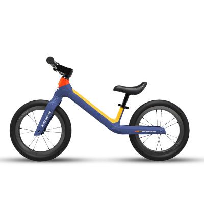 China Lightweight Aluminum Alloy Balance Carbon Fiber Baby Running Bicycle Kids Walking Bike For Children for sale