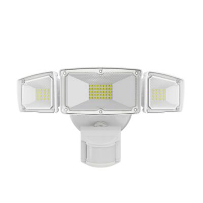 China Lightweight Minimalist PIR Sensor LED Security Double Head Flood Light High Efficiency 40W for sale