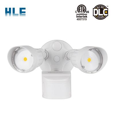 China Residential Outdoor Solar Dual Head LED PIR Sensor Flood Security Light for sale