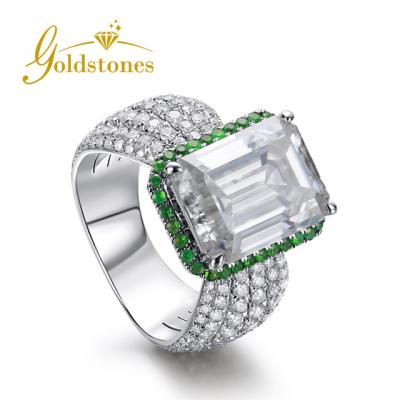 China Beautiful Ring Sidestone 4CT 8*10mm Emerald Cutting Moissanite Women Trendy Fashion Jewelry Ring for sale