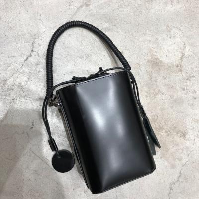 China Others Black Luxury Cowhide Leather Bucket Bag Messenger 2022 for sale