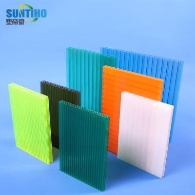 China 100% Virgin Material FACTORY COST Heat Insulated UV Proof Polycarbonate Cavity Sheeting for sale