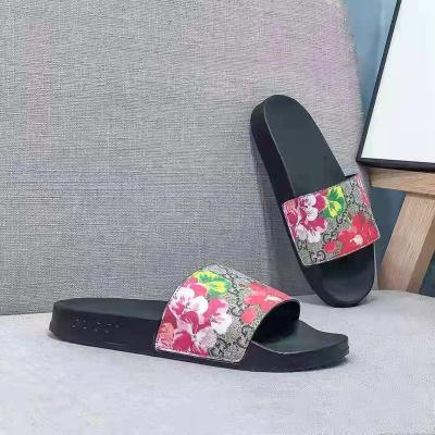 China Fashion COUPLES-UNISEX-SUMMER-COMFORTABLE PILLOWY trend SLIDES ORIGINAL GUCI SANDAL SLIDES SHAPE EUROPEAN STYLE SLIPPERS for sale