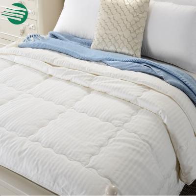 China Anti Static Single Needle Quilting Breathable 100% White Color Mulberry Silk Comforter for sale