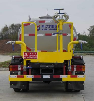 China Landscaping Watering Spraying Truck 2.14 Cubic Meter Capacity Sprinkler Water Truck for sale