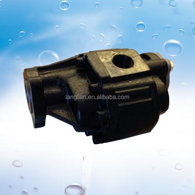 China Cast Iron PTO Gear Pump UNI 3 Holes For Tip Truck Stardard for sale