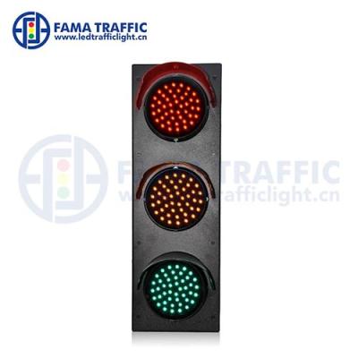 China 100mm Led Traffic Light PC Plastic Anti-UV 100mm Led Traffic Lights Red Green Light For Road Safety for sale