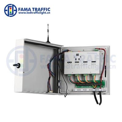 China Traffic Roadway Safety Traffic Light Controller Wireless Intelligent Solar Traffic Light Controller for sale