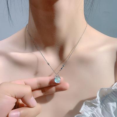 China Cool Wind CLASSIC Female Light INS Necklace Firefly Temperament Girlfriends Gift Luxury Clavicle Chain for sale