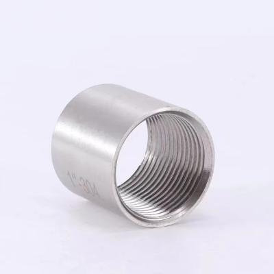 China SS304/SS316 Goods In Stock SS304 SS316 Polished 1/2 Inch BSPT Full Outer Threaded Pipe Fittings Double Banded Socket for sale