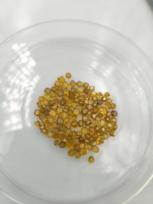 Cina 3.0 - 3,5 mm Piatto HPHT Diamanti coltivati in laboratorio HPHT Mono Giallo Diamante Pietra in vendita