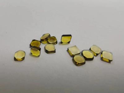 China Geel enkelkristallab gegroeide diamanten HPHT 3 mm - 6 mm Voor freeswerktuigen Te koop