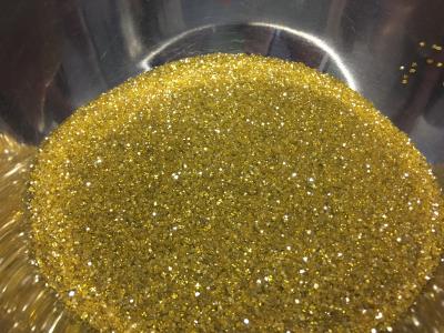 China Pequeno tamanho Hpht RVD Poda de diamante triturado em laboratório Diamante bruto cultivado para polir à venda