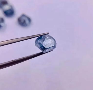 China Fancy Bule Uncut Diamond  Stone  VVS HPHT Blue Rough Diamond For Gems for sale