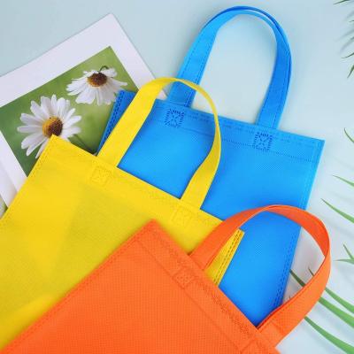 China Reusable Eco - Friendly Non Woven Bags With Handles Tote Bags Grocery Goodie Party Treat Shopping Bags for sale