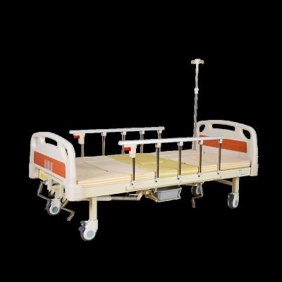 China Hospital Nursing Home C02 5 function adjustable medical manual hospital bed curve nursing bed white mute wheel home care bed for sale