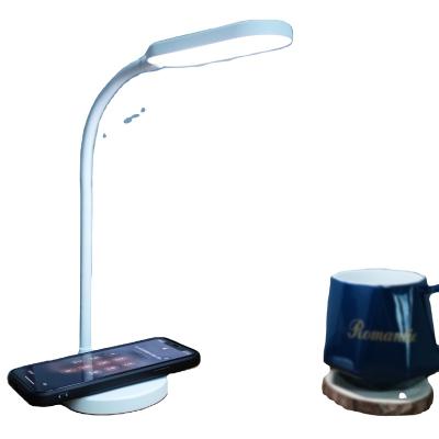 China Modern Eye-care Wireless Charger LED USB Reading Lamp Charging Eye-friendly Dimmable Table Lamp for sale