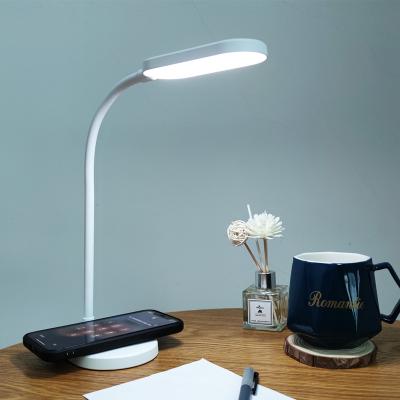 China 2022 Modern New Arrival Study Reading LED Table Lamp USB Cable Eye-care Desk Lamp With Wireless Charger for sale