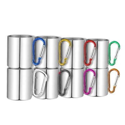 中国 Portable Good condition Outdoor double wall stainless steel travel coffee mug with Carabiner Handle 販売のため