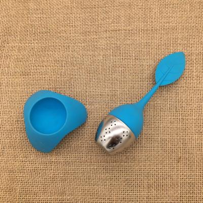 China Viable Silicone Tea Infuser with Stainless Steel Handle Leaf Shape Tea Ball for sale