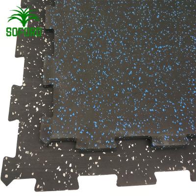 China Gym 1mx1mx8mm Interlocking rubber gym flooring used for sale